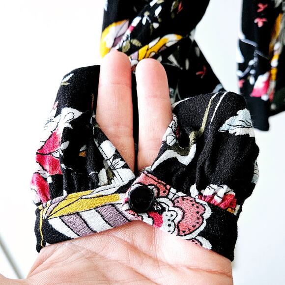 Simply Styled by Sears Size L Black Multi-Colored Long-Sleeved Leaf Floral Desig - Picture 7 of 16